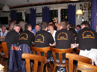 Am nchsten Tag Treffen im FC-Heim Neuweiler zur Kirmes.